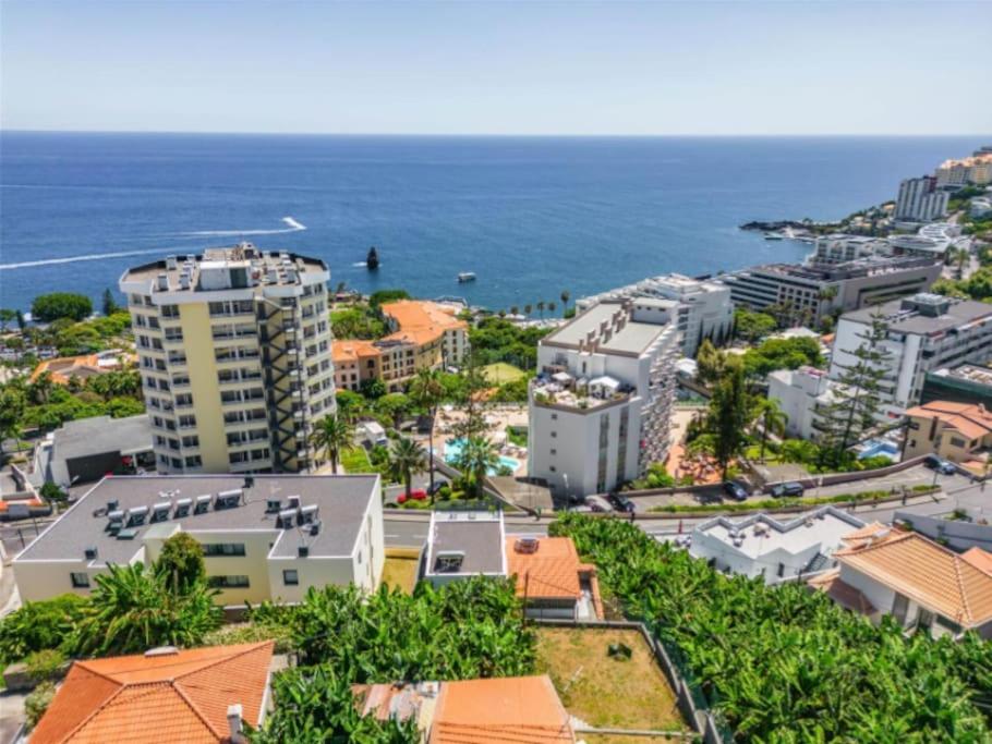 Over Sea * Funchal (Madeira)